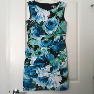 Floral sleeveless dress